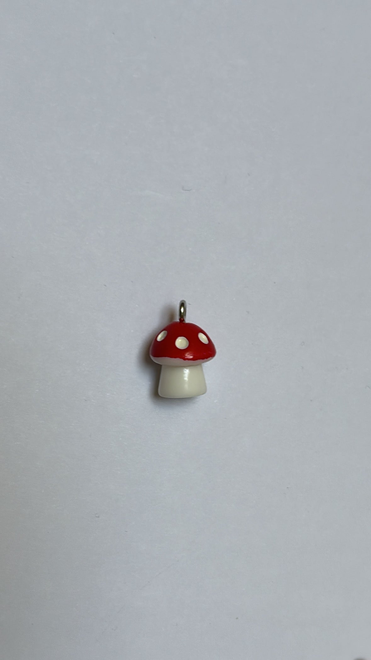 Charms rojos.
