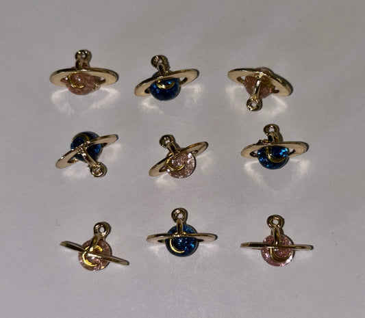 Charms planetas.